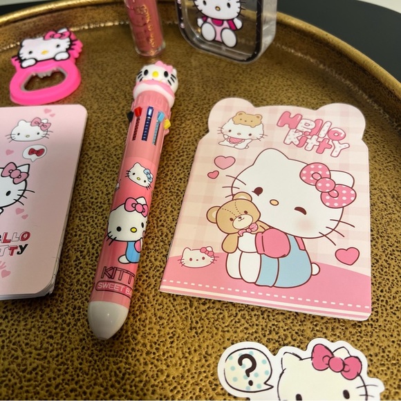 Hello Kitty Stationery and Accessories Bundle - Picture 7 of 8